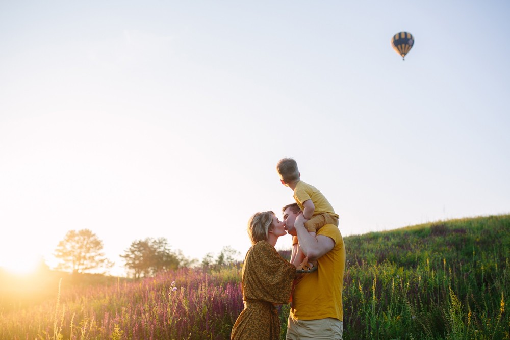 FAMILY - Солнце и воздушный шар