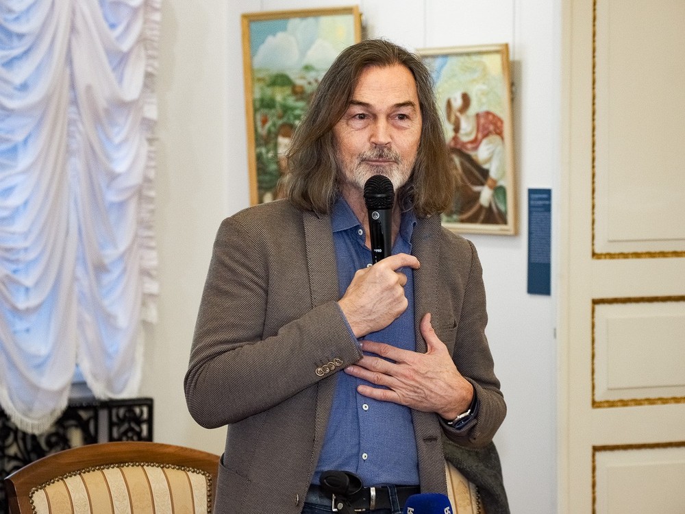Никас Сафронов в Оренбурге выставка картин художественные товары 