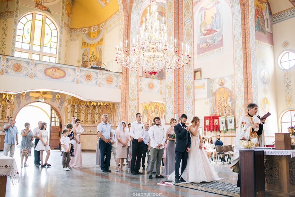 Катедральний Собор Преображення Христового Коломия весілля фотограф Осачук