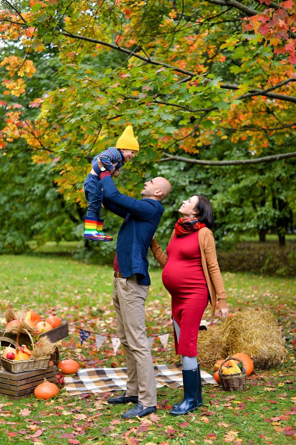 Осенняя фотосессия с семьей беременная