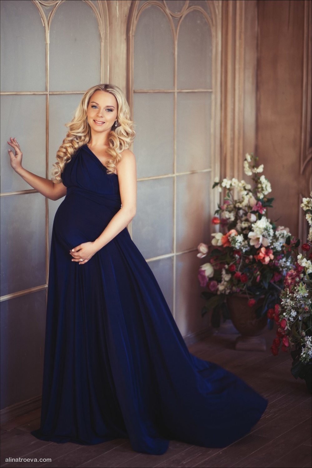 Pregnant Yulia